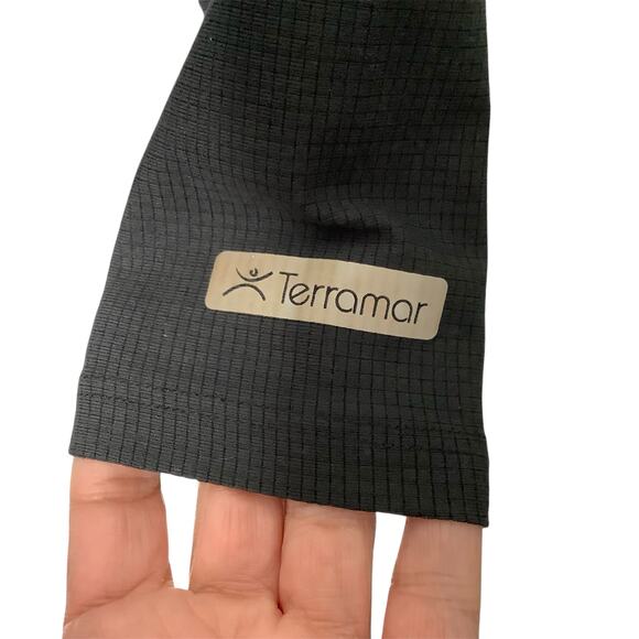 Terramar Black 1.0 Transport Lightweight Performance Thermal Top Long Sleeve - Picture 6 of 9